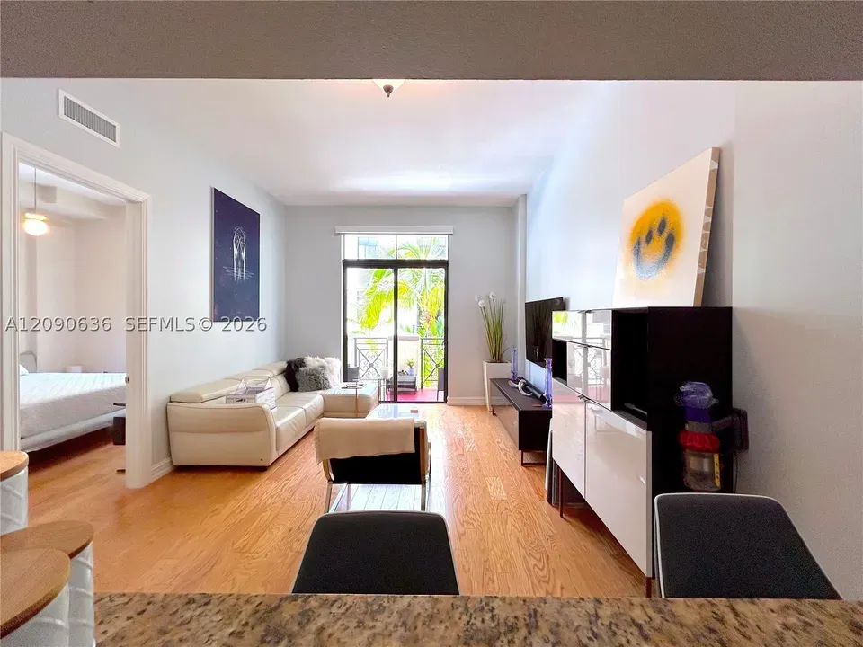 1 Bed 1 Bath Urban Residential Condo in Coral Gables, FL - 3