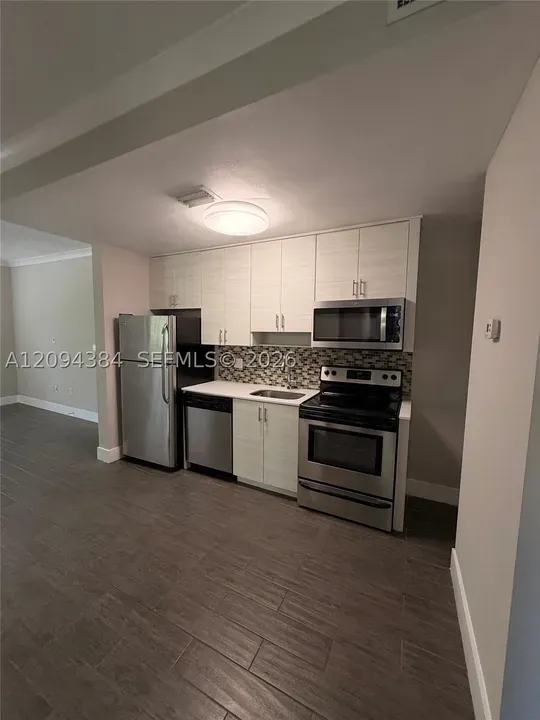 1 Bed 1 Bath Urban Residential Condo in Coral Gables, FL - 2