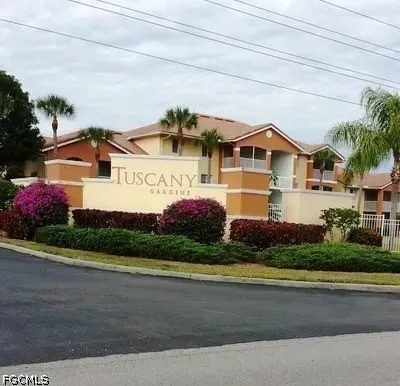 1 Bed 1 Bath Urban Residential Condo in Fort Myers, FL