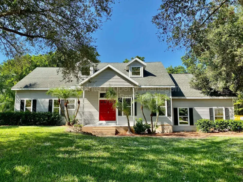 1 Bed 1 Bath Urban Residential Condo in Fort Myers, FL