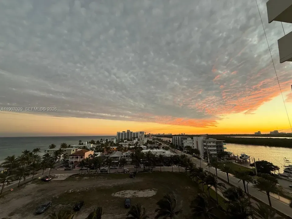 1 Bed 1 Bath Urban Residential Condo in Hollywood, FL - 5
