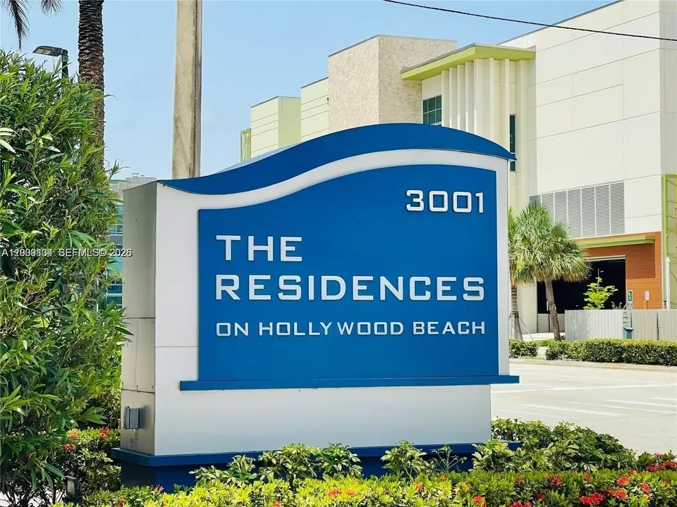 1 Bed 1 Bath Urban Residential Condo in Hollywood, FL - 2