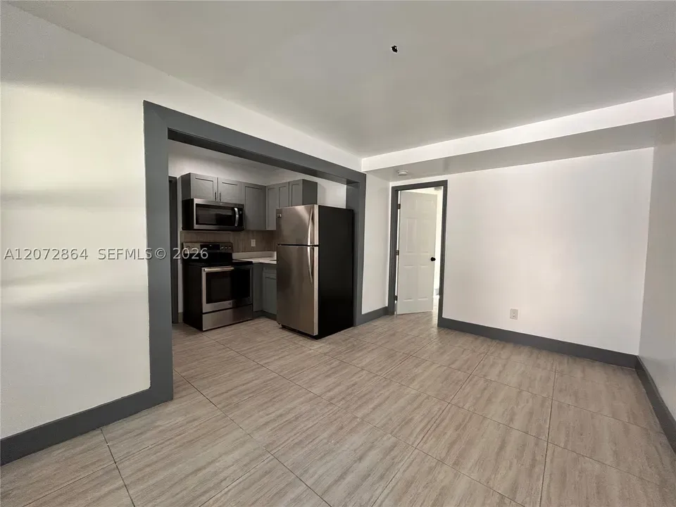 1 Bed 1 Bath Urban Residential Condo in Hollywood, FL - 2