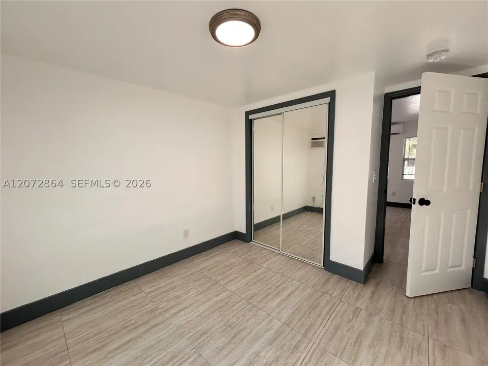 1 Bed 1 Bath Urban Residential Condo in Hollywood, FL - 5