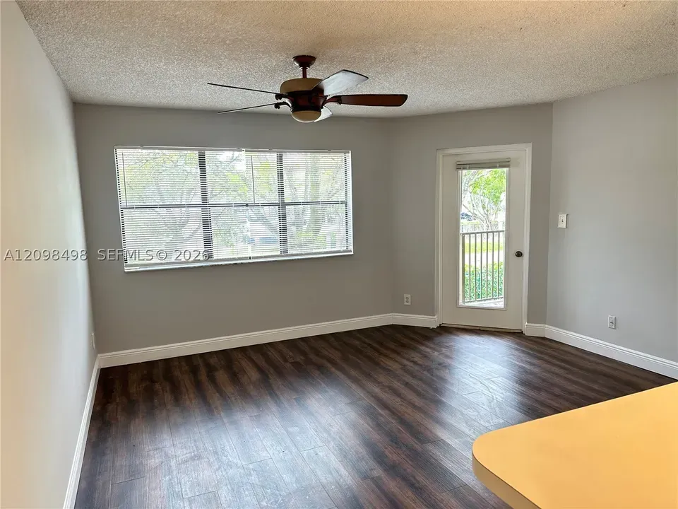 1 Bed 1 Bath Urban Residential Condo in Hollywood, FL - 5