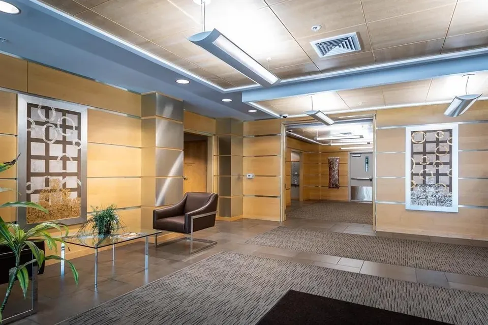 1 Bed 1 Bath Urban Residential Condo in Madison, WI - 3