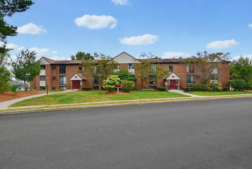 1 Bed 1 Bath Urban Residential Condo in Manchester, NH - 2