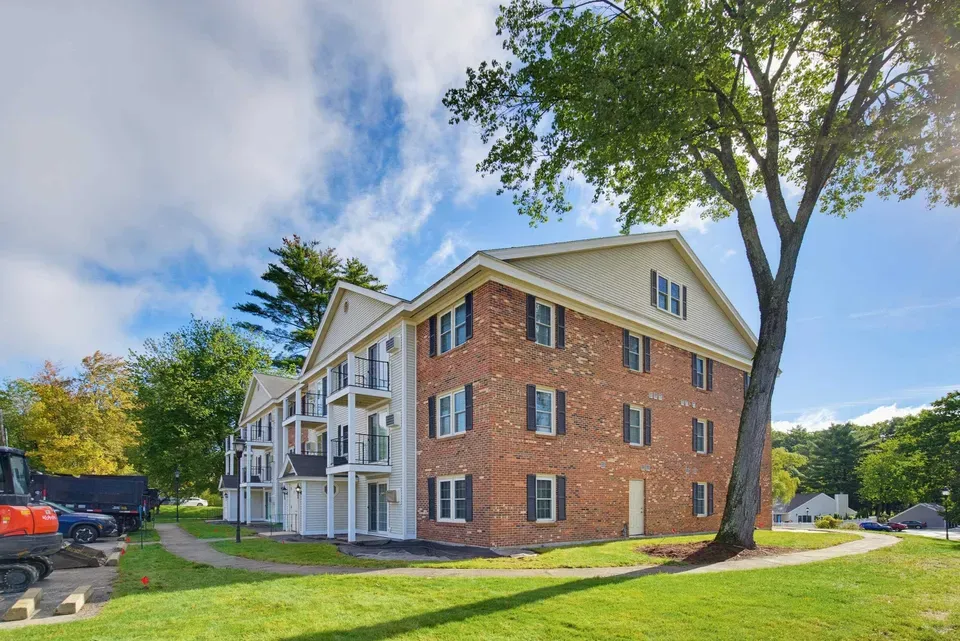 1 Bed 1 Bath Urban Residential Condo in Manchester, NH - 2