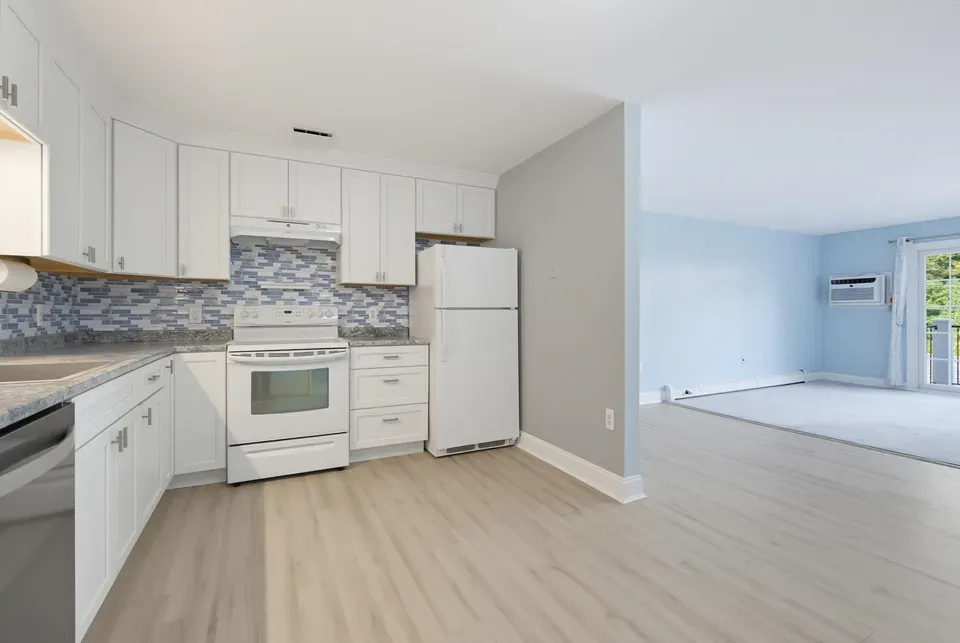 1 Bed 1 Bath Urban Residential Condo in Manchester, NH - 3