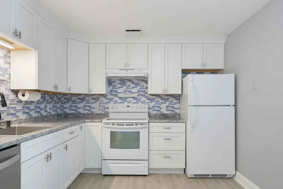 1 Bed 1 Bath Urban Residential Condo in Manchester, NH - 5