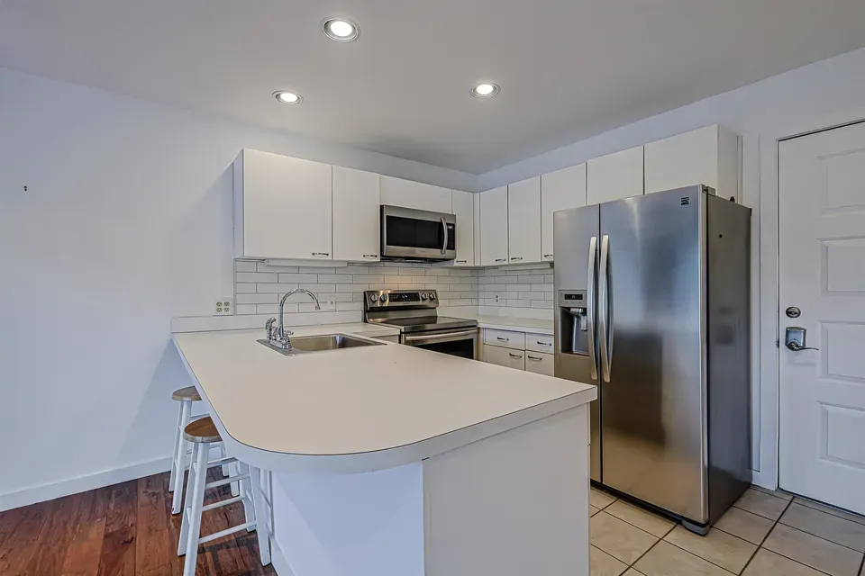 1 Bed 1 Bath Urban Residential Condo in Manchester, NH - 4