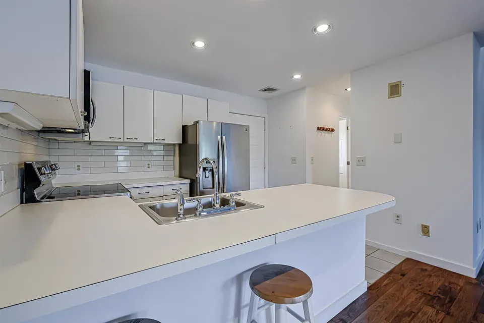 1 Bed 1 Bath Urban Residential Condo in Manchester, NH - 5