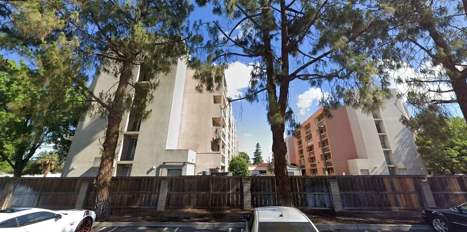 1 Bed 1 Bath Urban Residential Condo in Modesto, CA - 5