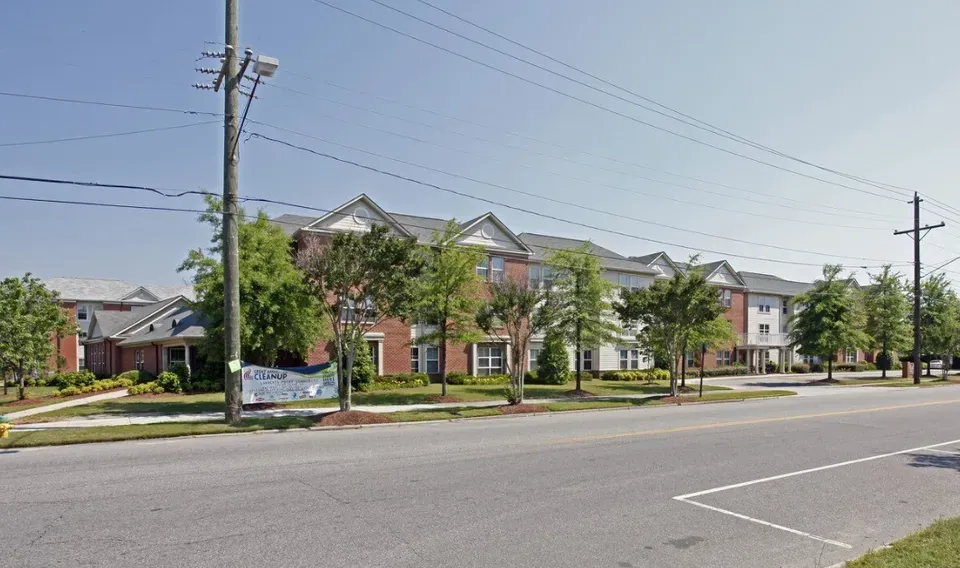 1 Bed 1 Bath Urban Residential Condo in Norfolk, VA - 4