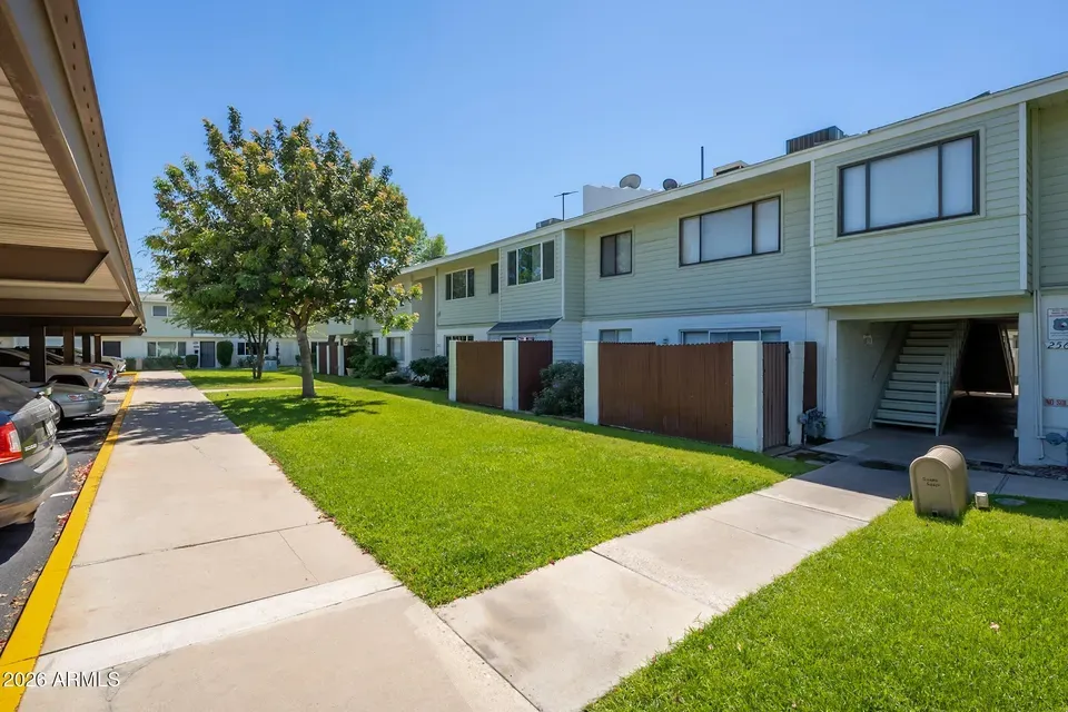 1 Bed 1 Bath Urban Residential Condo in Phoenix, AZ - 1