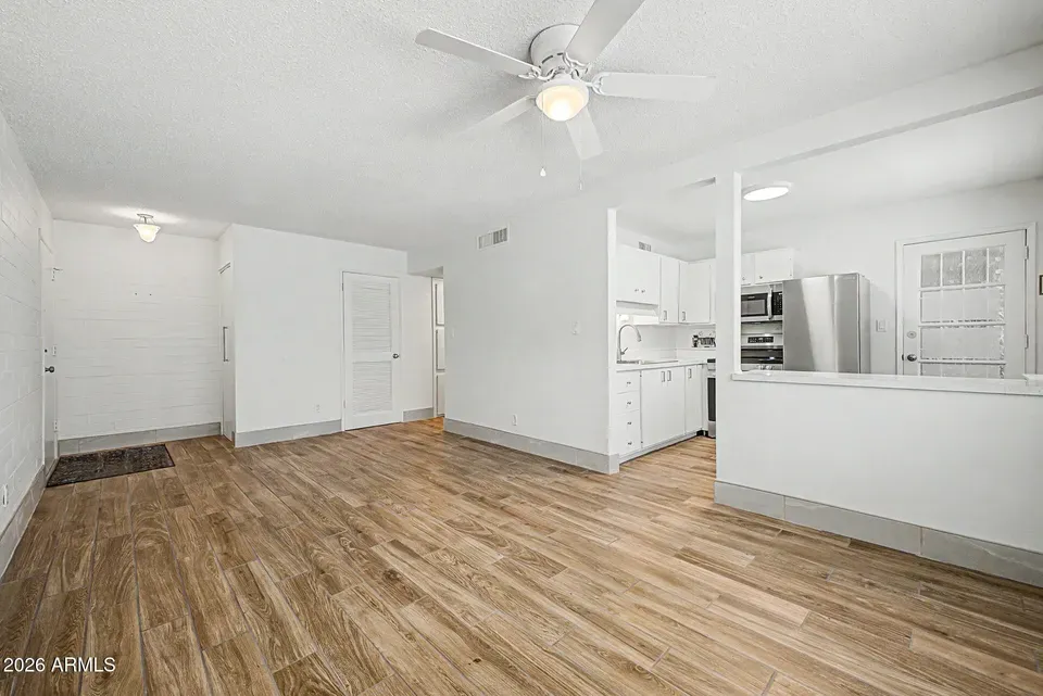 1 Bed 1 Bath Urban Residential Condo in Phoenix, AZ - 4