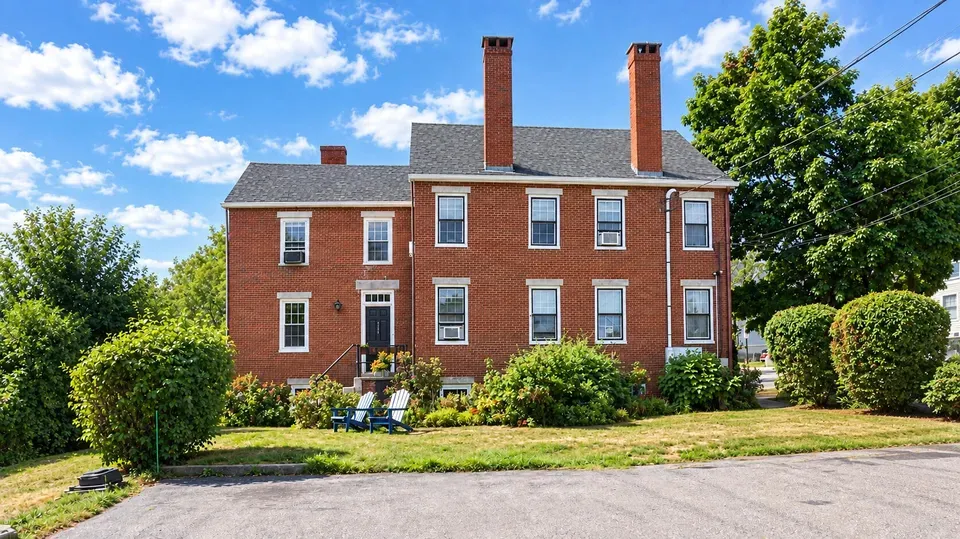 1 Bed 1 Bath Urban Residential Condo in Portland, ME - 3