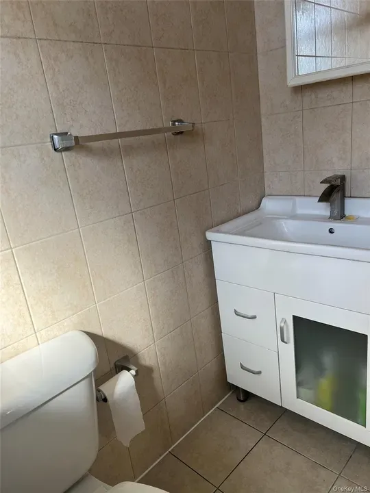 1 Bed 1 Bath Urban Residential Condo in Queens, NY - 3