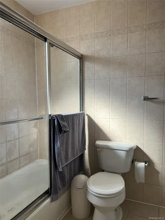 1 Bed 1 Bath Urban Residential Condo in Queens, NY - 4