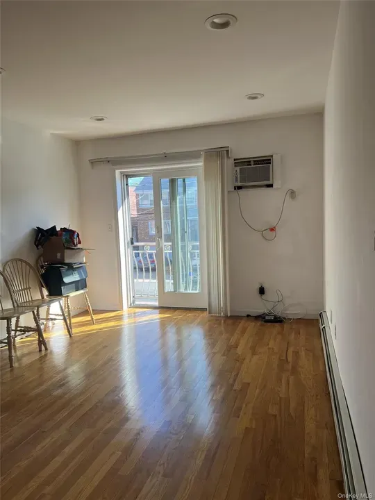 1 Bed 1 Bath Urban Residential Condo in Queens, NY - 5