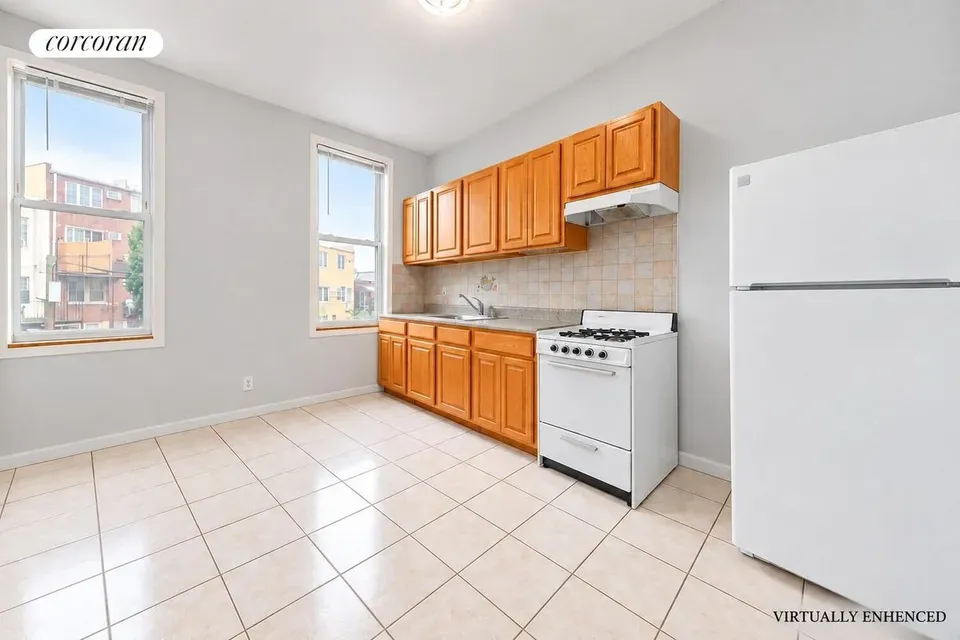1 Bed 1 Bath Urban Residential Condo in Queens, NY - 4