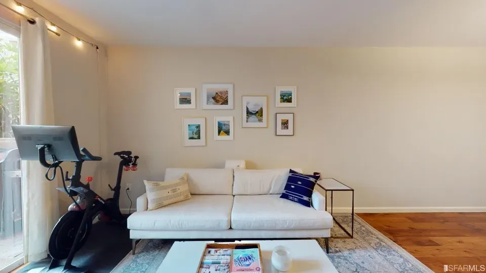 1 Bed 1 Bath Urban Residential Condo in San Francisco, CA - 2