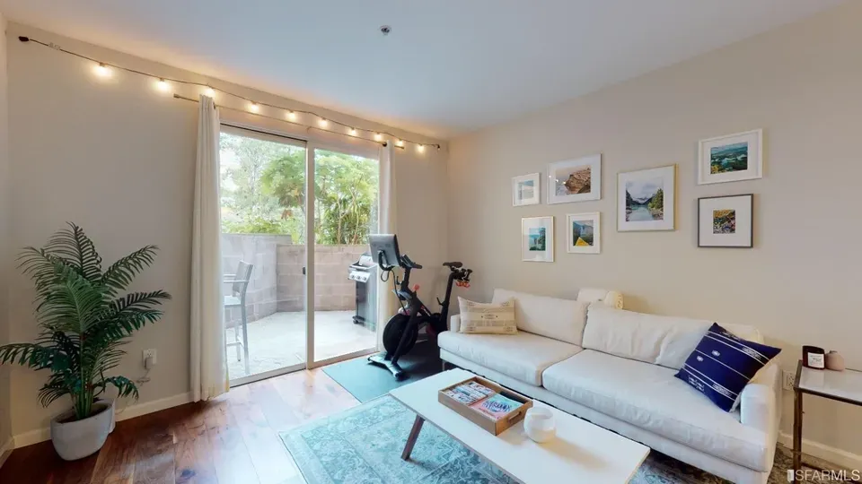 1 Bed 1 Bath Urban Residential Condo in San Francisco, CA - 3