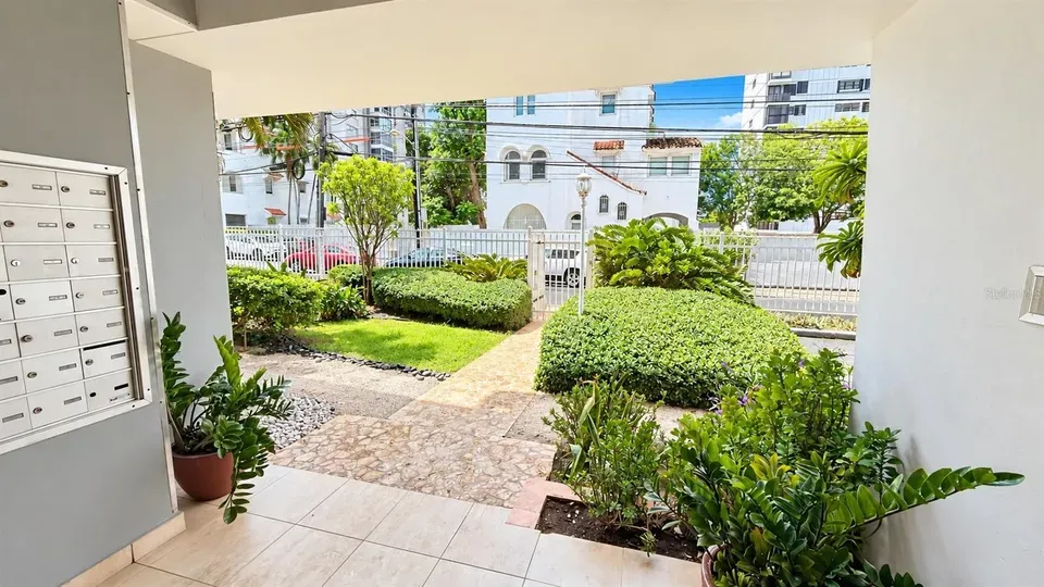 1 Bed 1 Bath Urban Residential Condo in San Juan, PR - 4