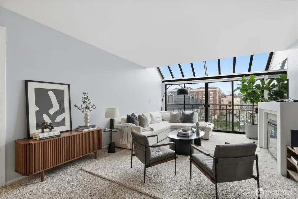 1 Bed 1 Bath Urban Residential Condo in Seattle, WA - 4