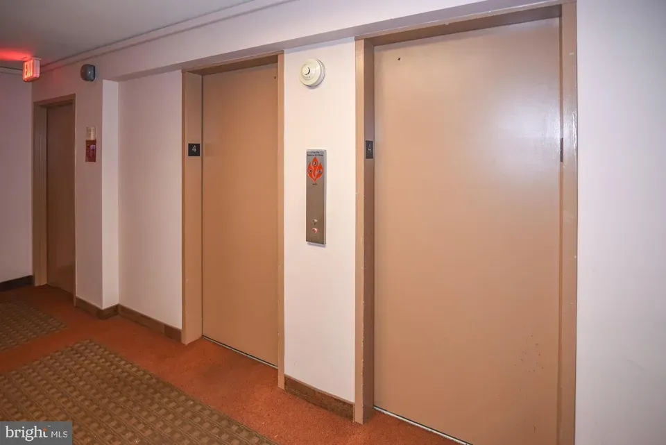 1 Bed 1 Bath Urban Residential Condo in Washington, DC - 5