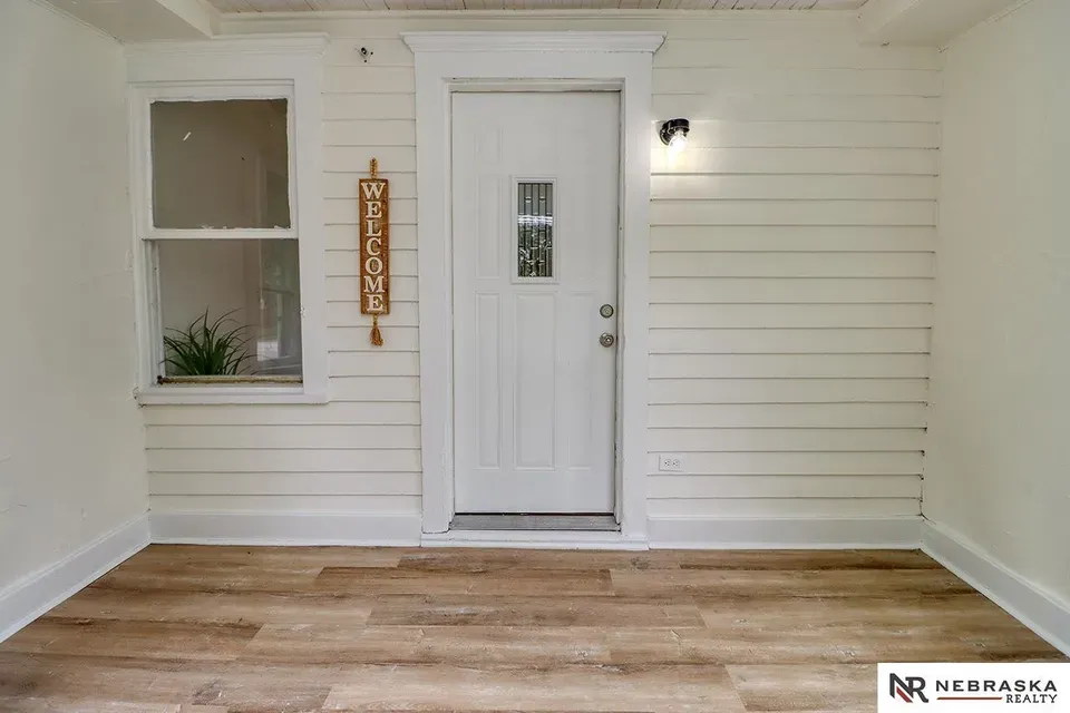 1 Bed 2 Bath Classic Historic Era Home in Lincoln, NE - 3