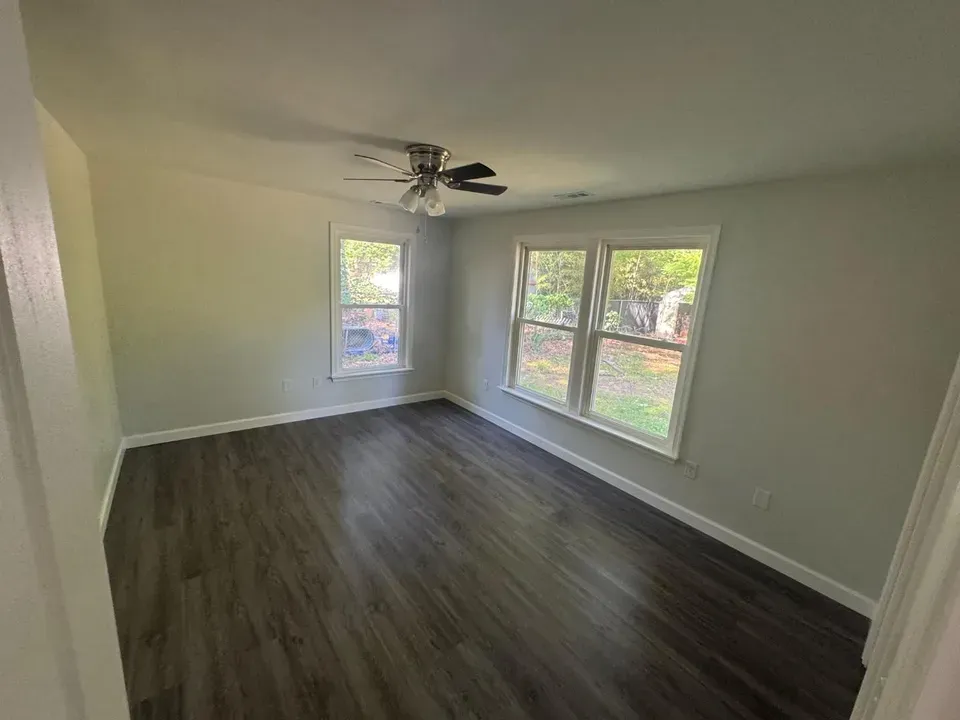 1 Bed 2 Bath Contemporary High-Rise Condo in Chesapeake, VA