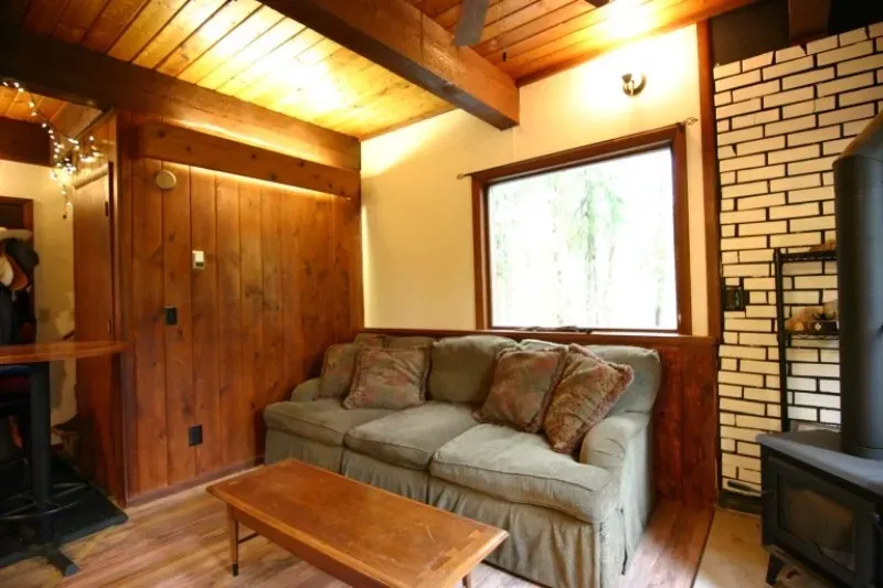 1 Bed 2 Bath Modern Contemporary Residence in Fairbanks, AK - 3