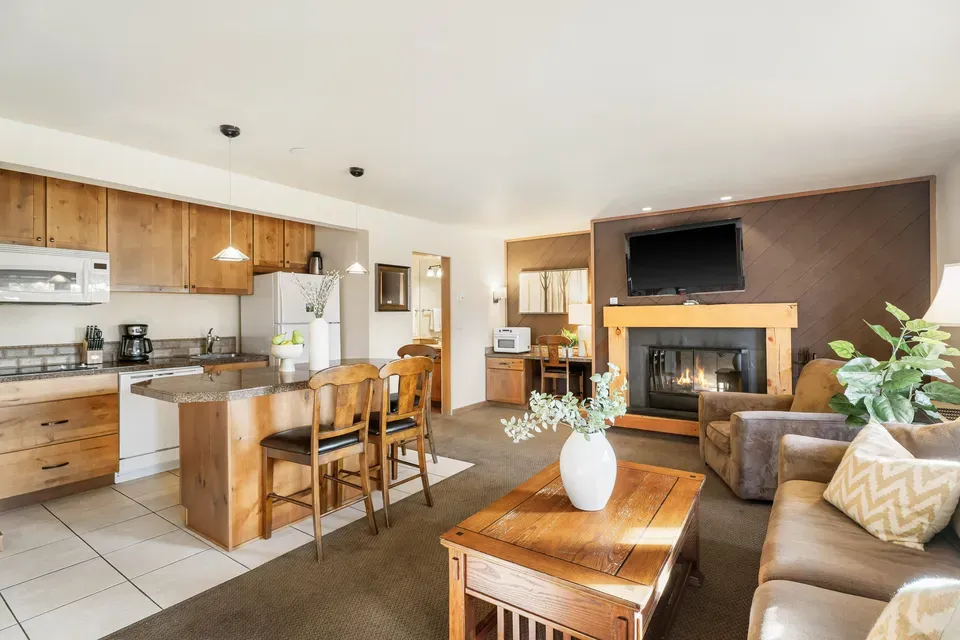 1 Bed 2 Bath Urban Residential Condo in Bend, OR
