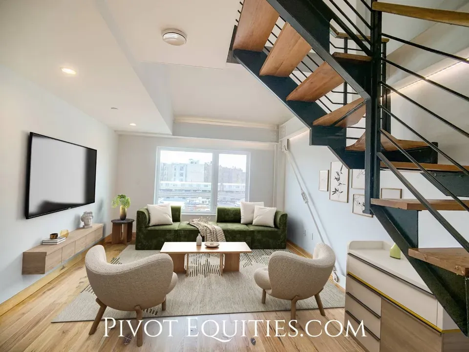 1 Bed 2 Bath Urban Residential Condo in Brooklyn, NY