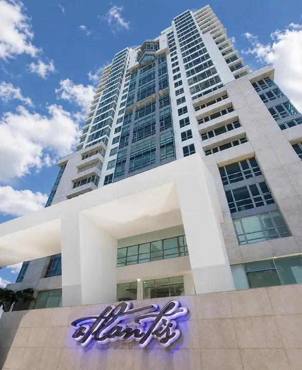 1 Bed 2 Bath Urban Residential Condo in San Juan, PR
