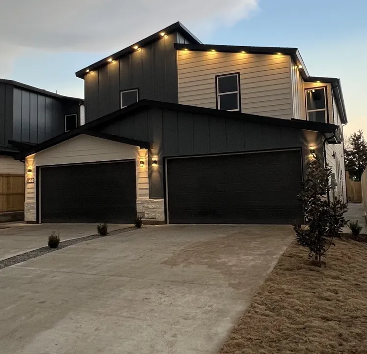 10 Bed 6 Bath Transitional Coastal in Dallas, TX