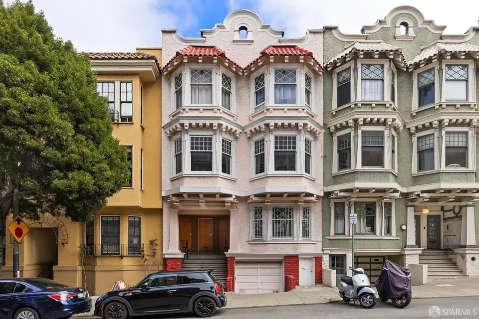 11 Bed 3 Bath Multi-Unit Residential Property in San Francisco, CA - 1