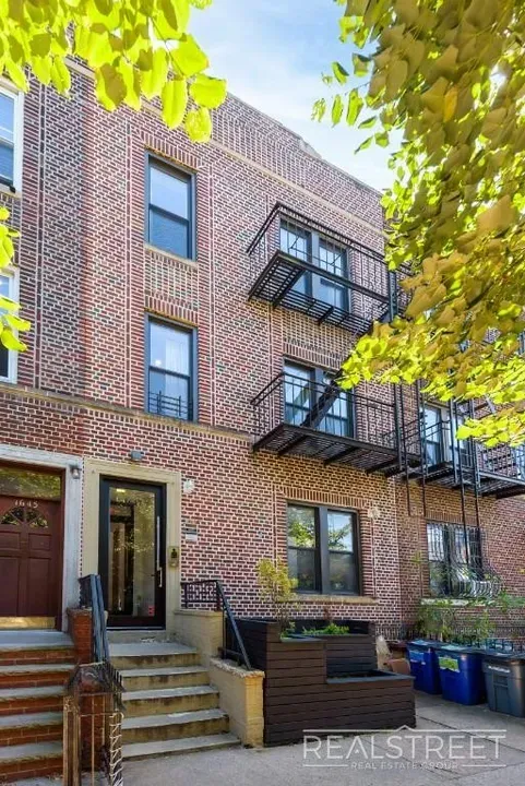 11 Bed 6 Bath Urban Residential Condo in Brooklyn, NY - 1