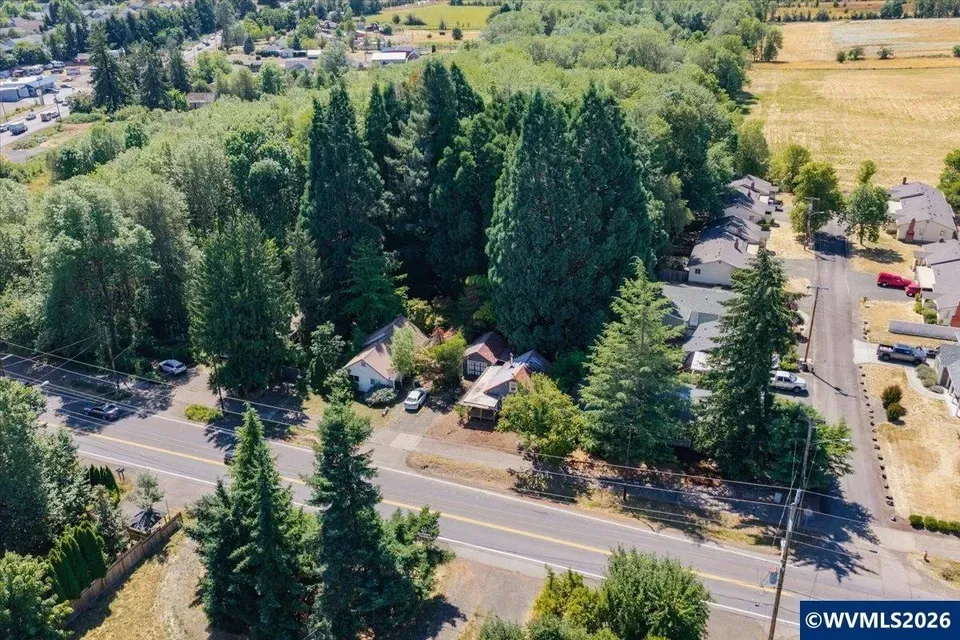 2 Bed 1 Bath Classic Historic Era Home in Corvallis, OR - 5