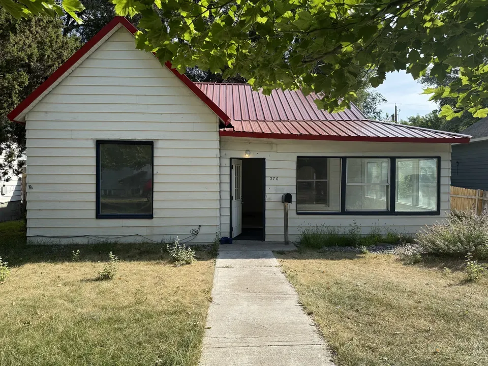2 Bed 1 Bath Classic Historic Era Home in Idaho Falls, ID - 1