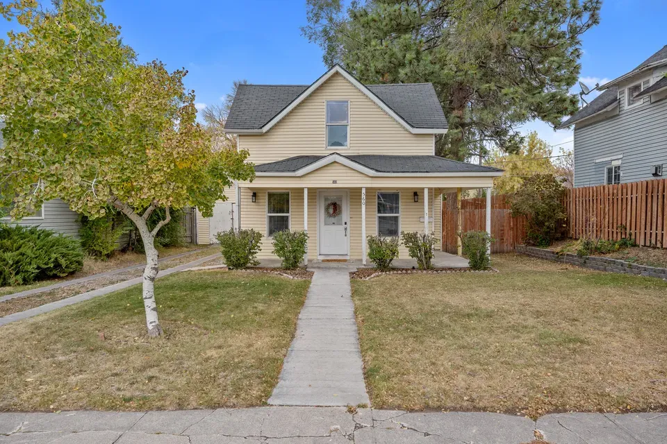 2 Bed 1 Bath Classic Historic Era Home in Idaho Falls, ID - 1