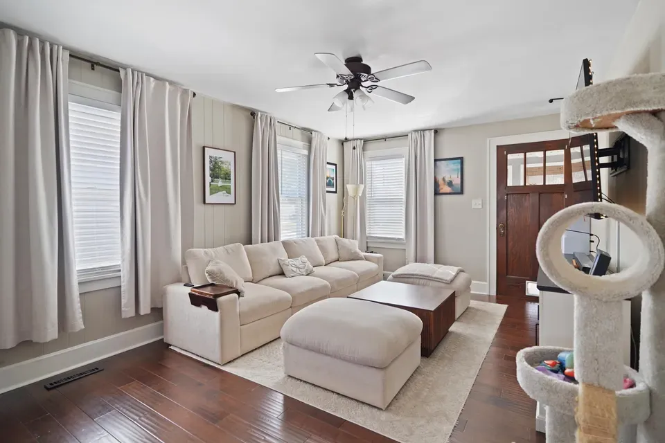 2 Bed 1 Bath Classic Historic Era Home in Kenosha, WI - 3