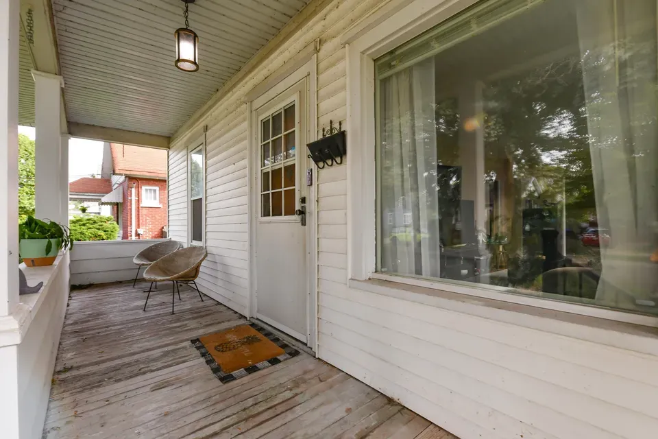 2 Bed 1 Bath Classic Historic Era Home in Kenosha, WI - 5