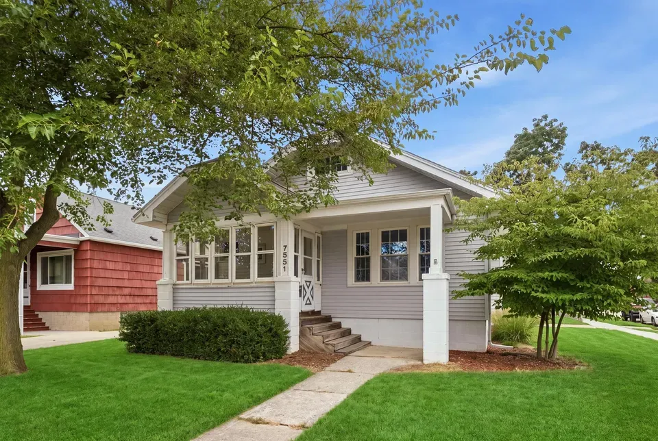 2 Bed 1 Bath Classic Historic Era Home in Kenosha, WI - 1