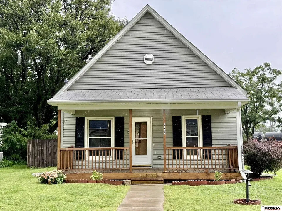 2 Bed 1 Bath Classic Historic Era Home in Lincoln, NE