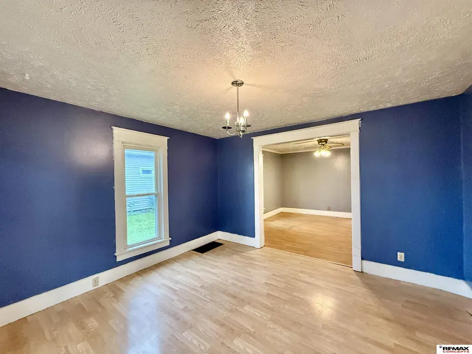 2 Bed 1 Bath Classic Historic Era Home in Lincoln, NE - 4