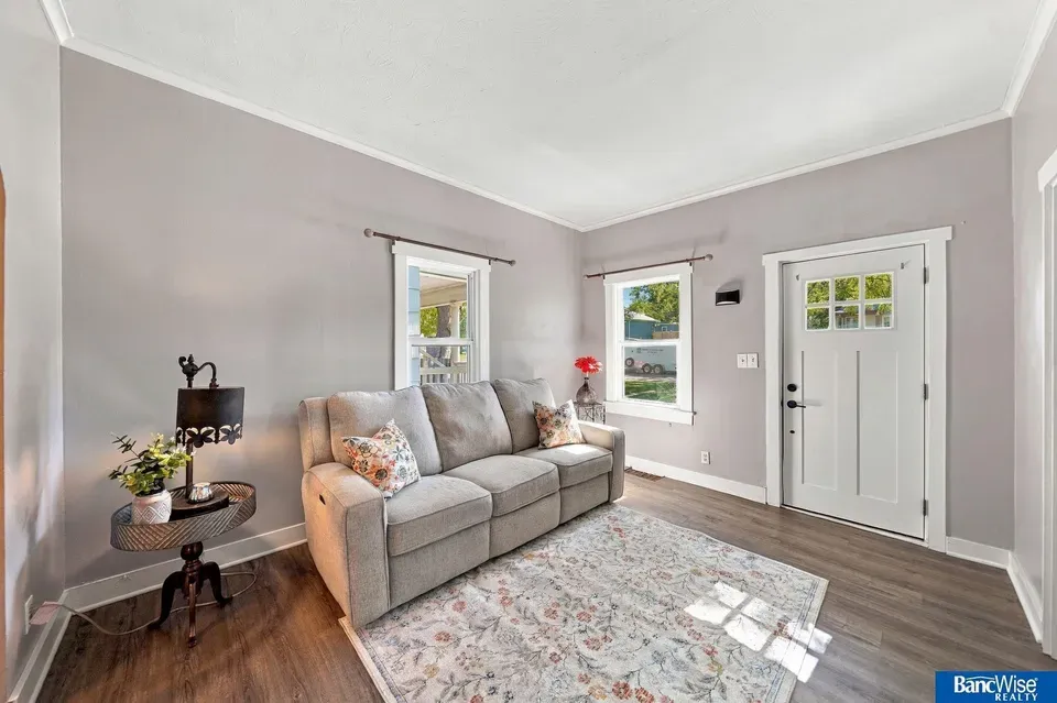 2 Bed 1 Bath Classic Historic Era Home in Lincoln, NE - 3