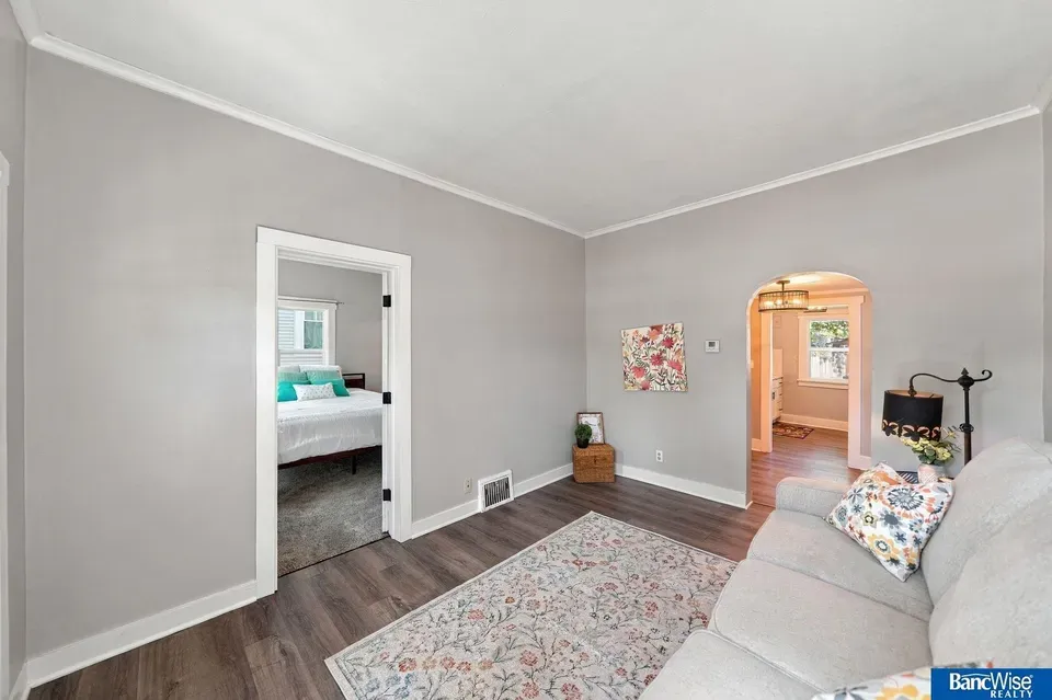 2 Bed 1 Bath Classic Historic Era Home in Lincoln, NE - 5