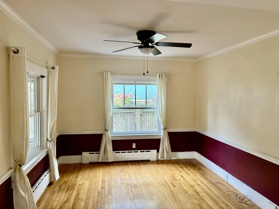 2 Bed 1 Bath Classic Historic Era Home in Manchester, NH - 5